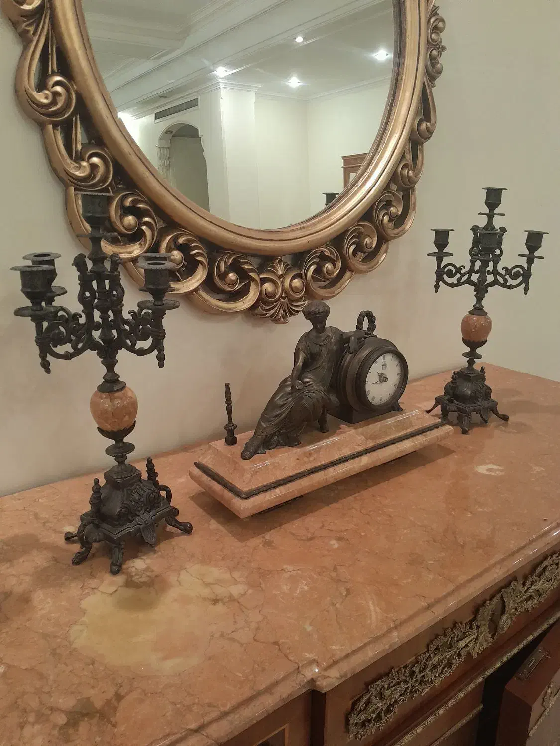 ساعت وشمعدان|ساعت دیواری و تزئینی|تهران, زعفرانیه|دیوار