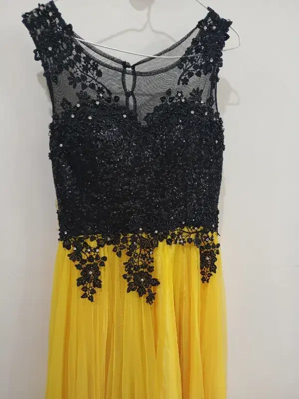 لباس مجلسی زنانه|لباس|فردیس, فرامرزیه|دیوار