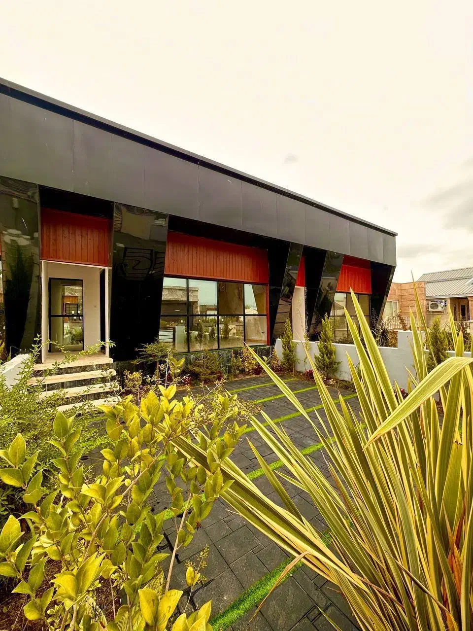 ویلا شهرکی مدرن همکف 151 متری سندتک‌برگ|فروش خانه و ویلا|املش, |دیوار