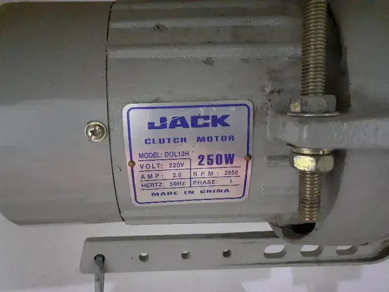 چرخ خیاطی صنعتی|چرخ خیاطی و ریسندگی|ابهر, |دیوار