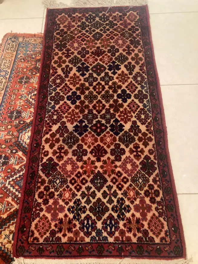 تعدادی عدد فرش دستبافت قدیمی|فرش|قشم, |دیوار