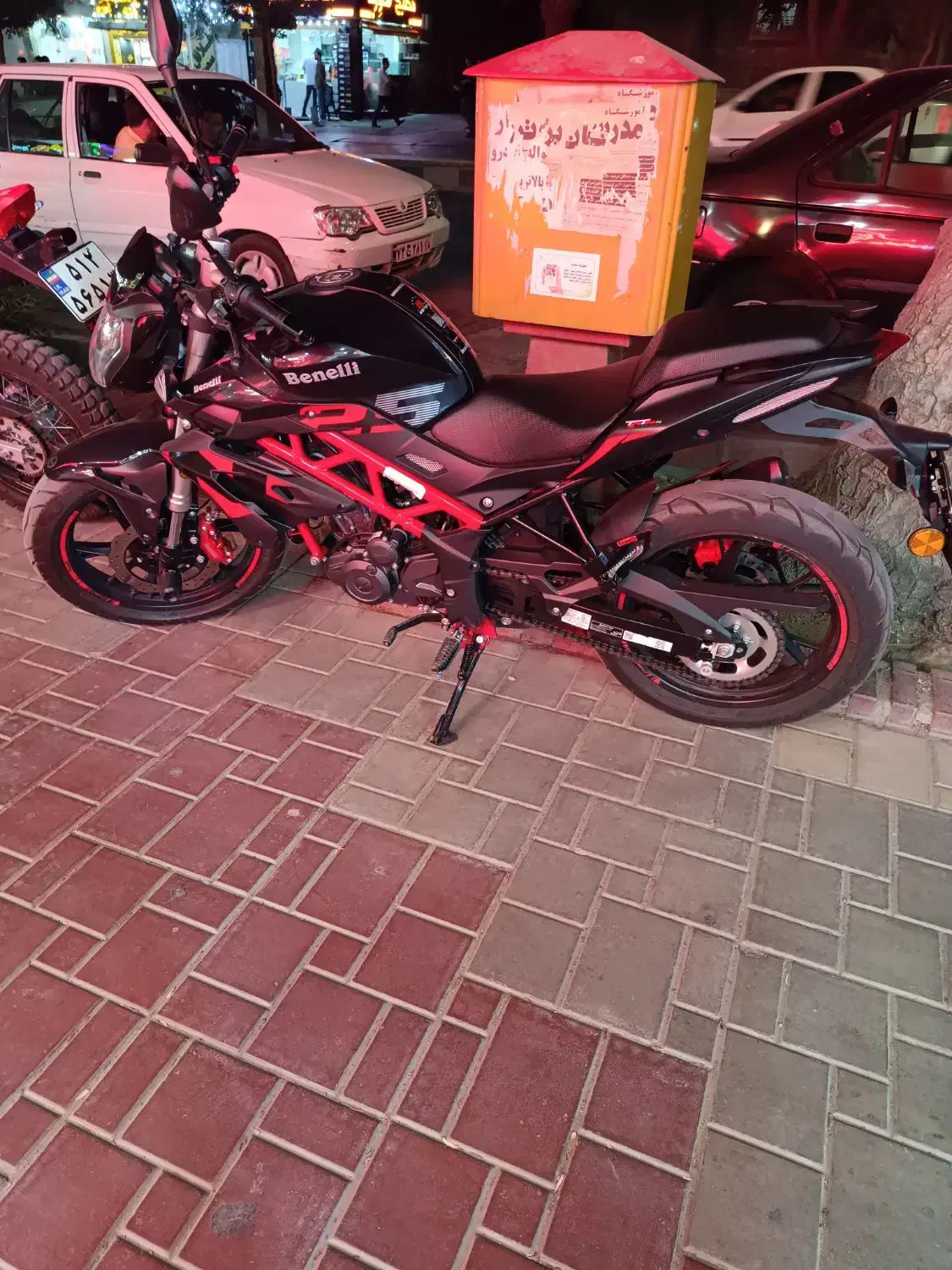 بنلی ۲۵۰ ۳تا کار درحد خشک|موتورسیکلت|همدان, |دیوار