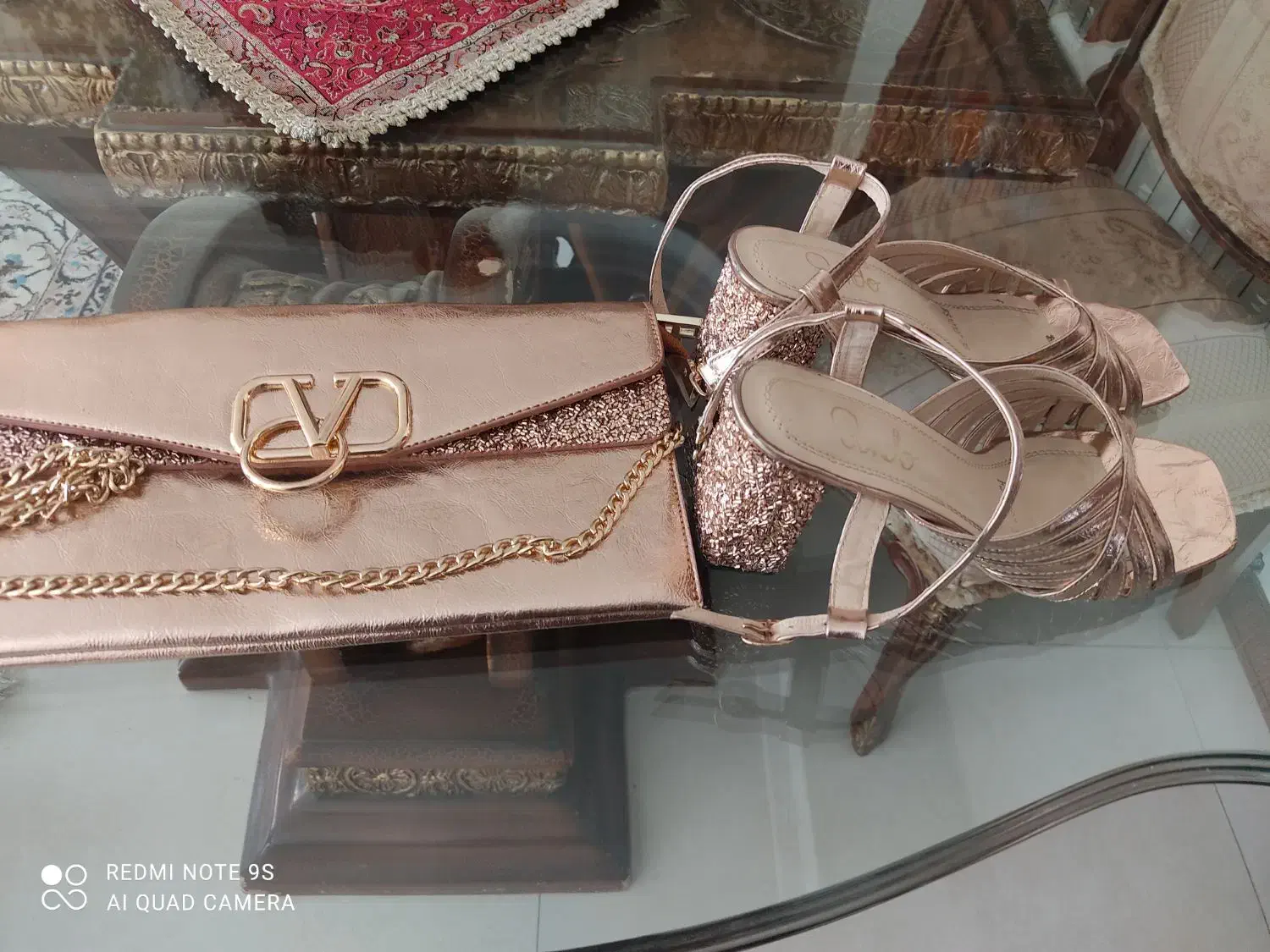 کیف و کفش نو مارک ساردو|کیف، کفش، کمربند|اصفهان, باغ دریاچه|دیوار