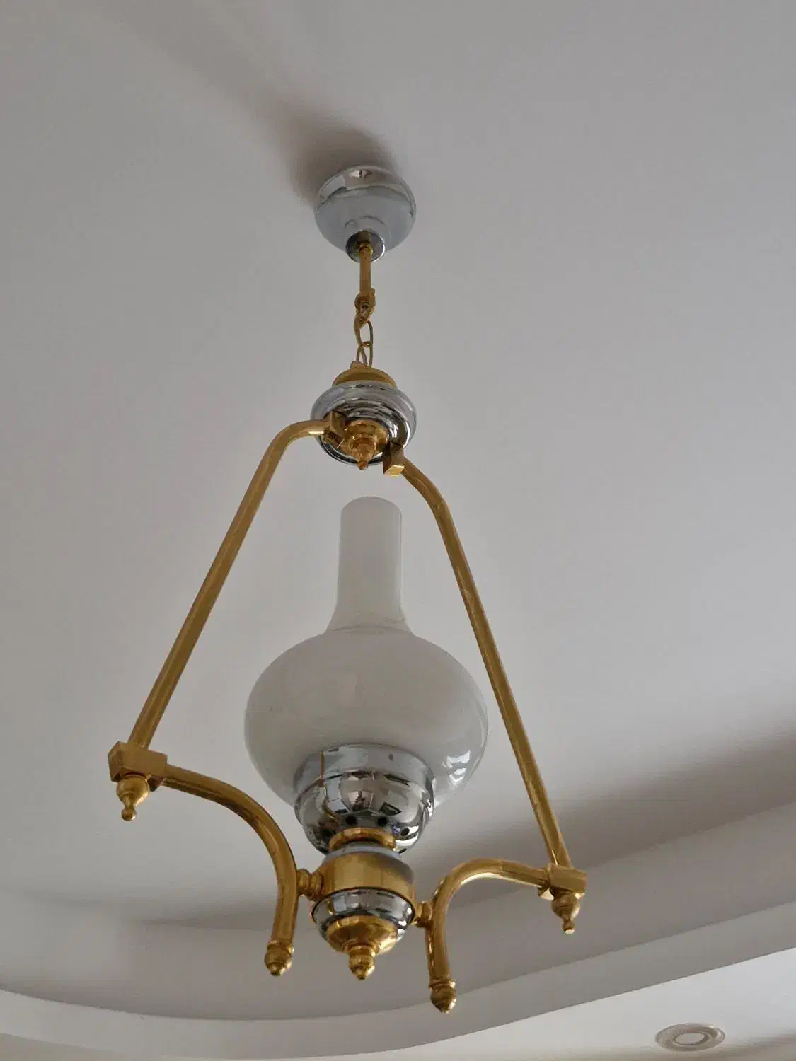 لوستر|لوستر و چراغ آویز|رشت, رشتیان|دیوار