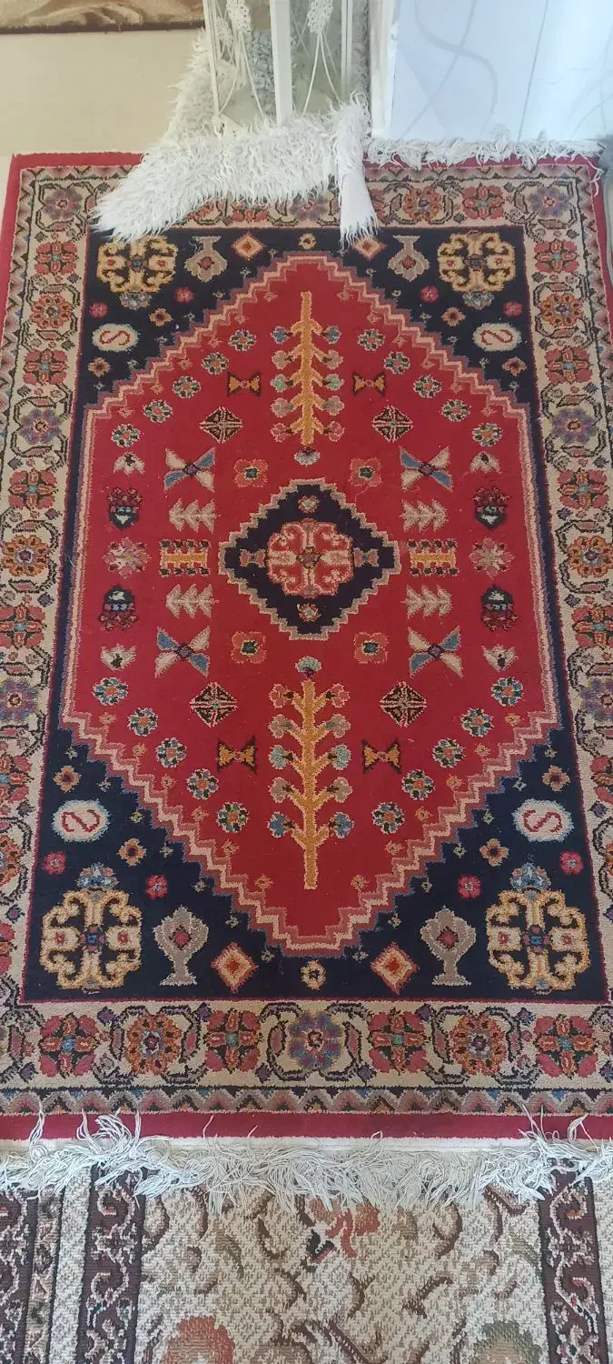 فرش قرمز زیبا بدون پارگی نو|فرش|خرم‌آباد, |دیوار