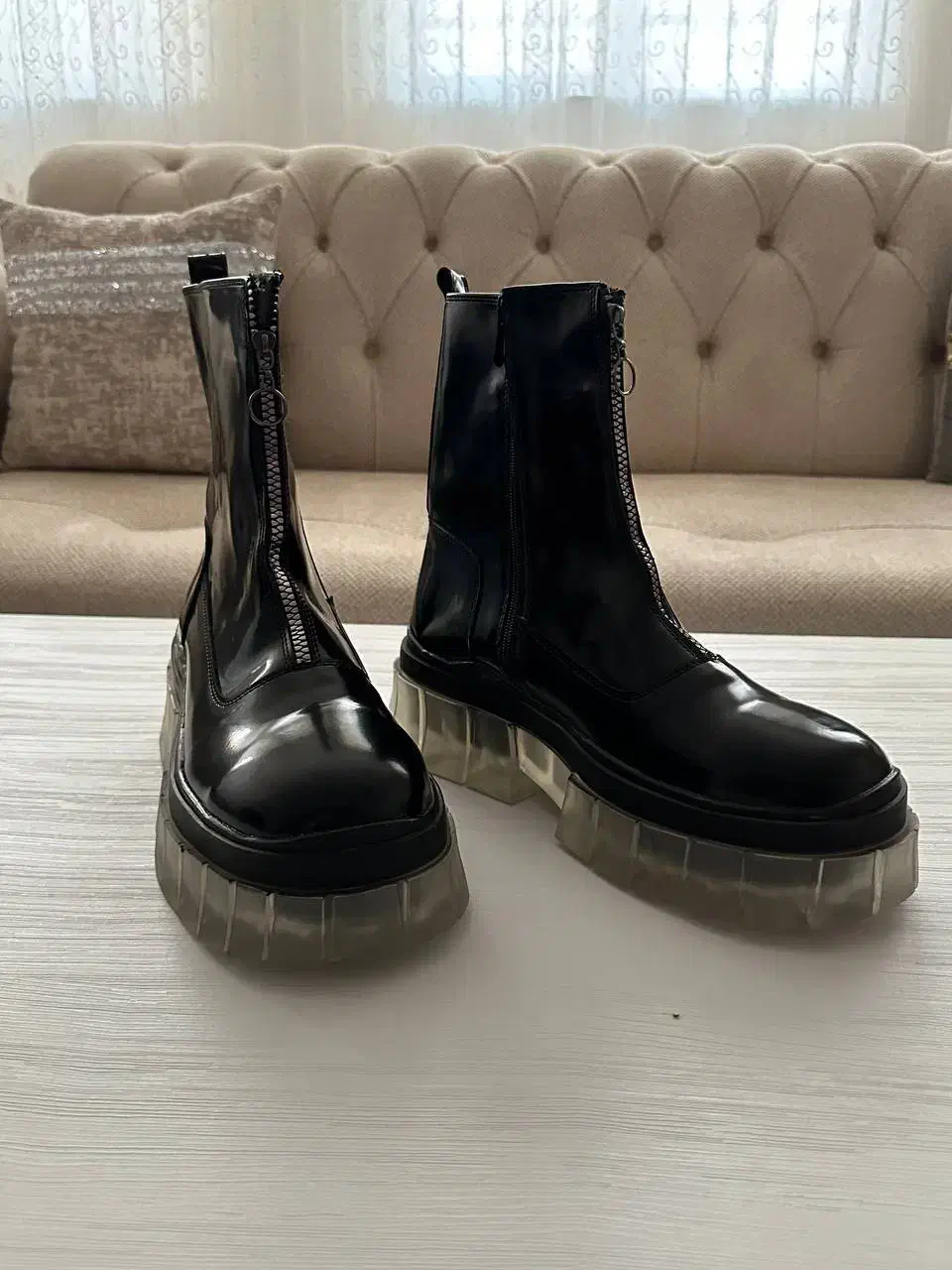 بوت مردانه زیر شیشه ای|کیف، کفش، کمربند|ارومیه, |دیوار