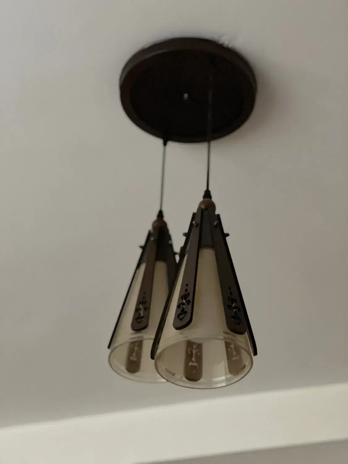 آویز سقفی چوبی|لوستر و چراغ آویز|اصفهان, بهارستان|دیوار