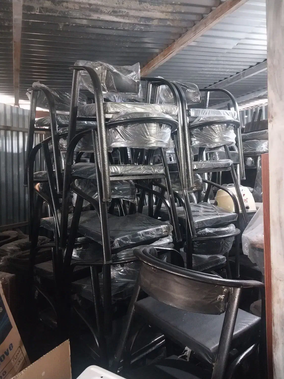 لوازم اداری وانگیزه باهنر|صندلی و نیمکت|کوهدشت, |دیوار