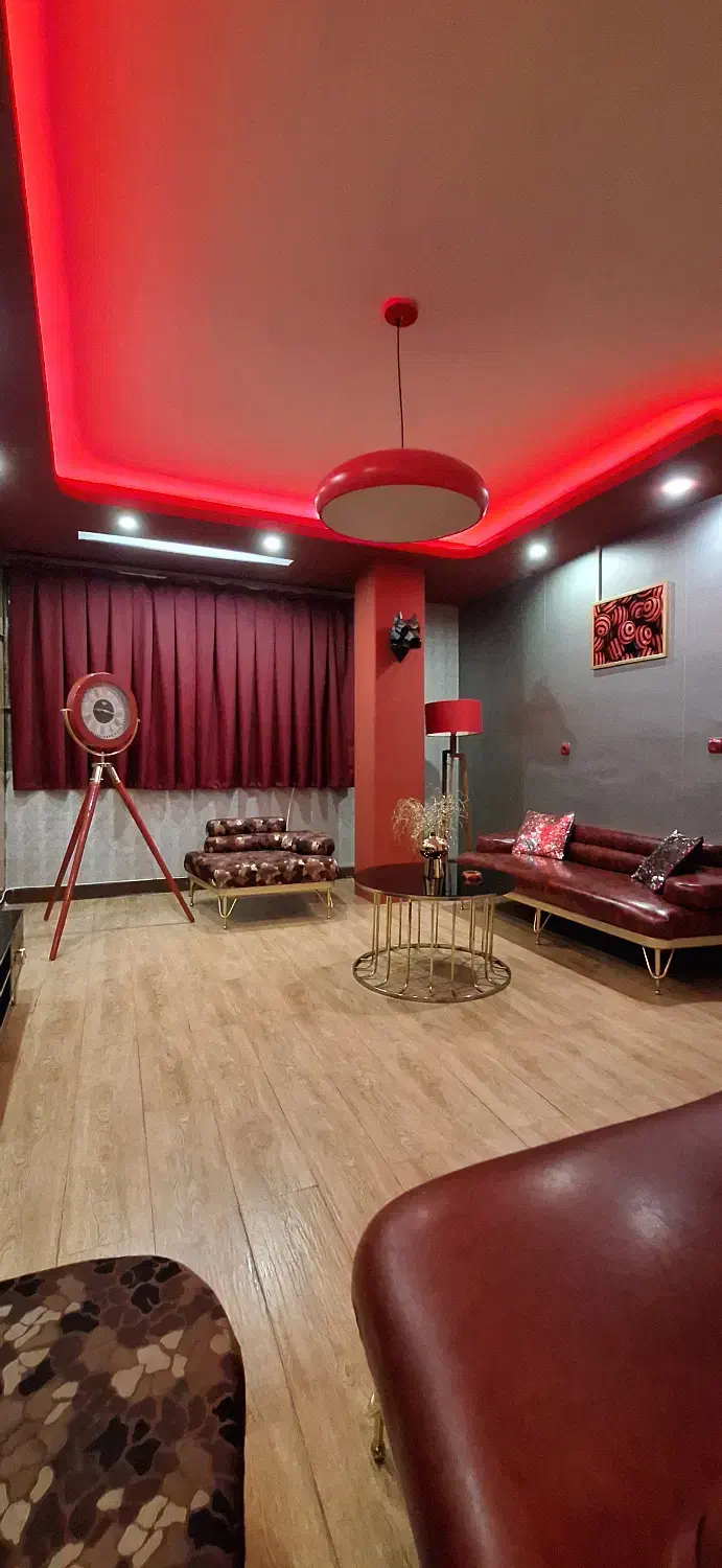 اجاره سوییت اپارتمان مبله در ۴باغ بالا|اجارهٔ کوتاه‌مدت آپارتمان و سوئیت|اصفهان, سعادت‌آباد|دیوار