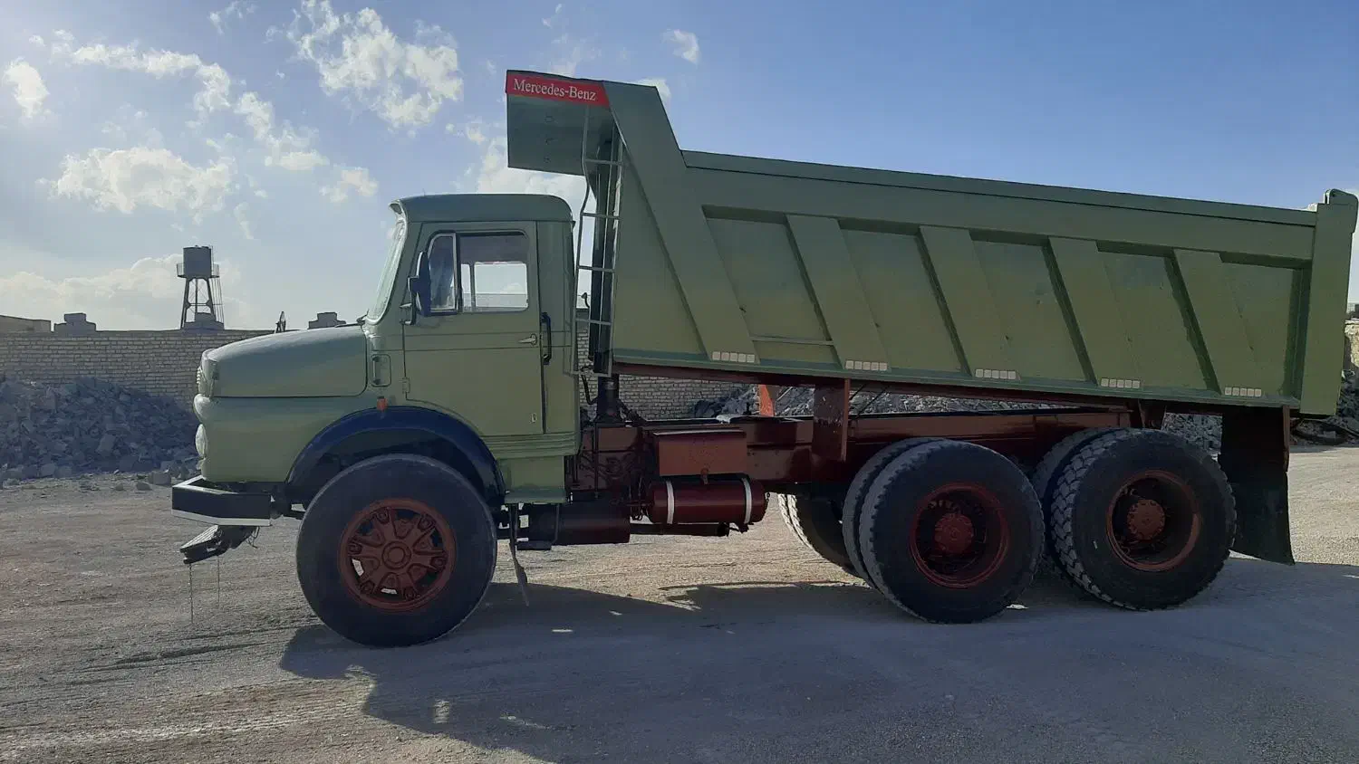 بنز دهچرخ|خودرو سنگین|شاهینشهر, مورچه خورت|دیوار