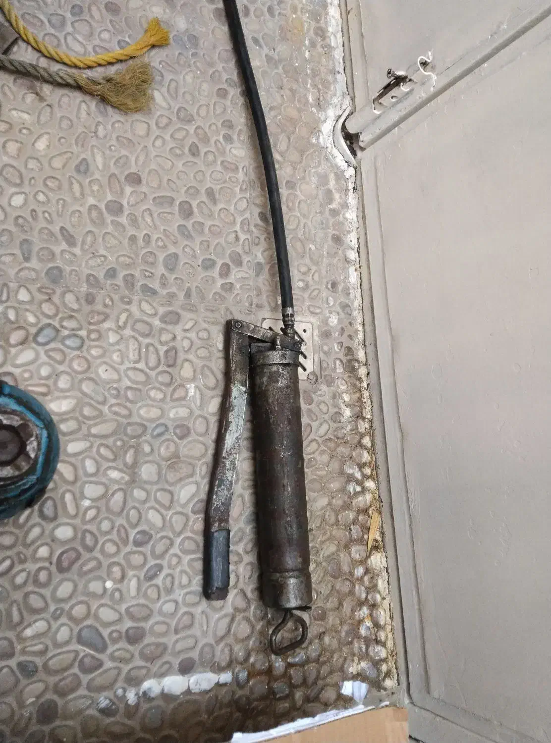 لاستیک عقب نیسان بخاری لنت جلو و عقب گیریس پمپ|قطعات یدکی و لوازم جانبی|حمیدیا, |دیوار