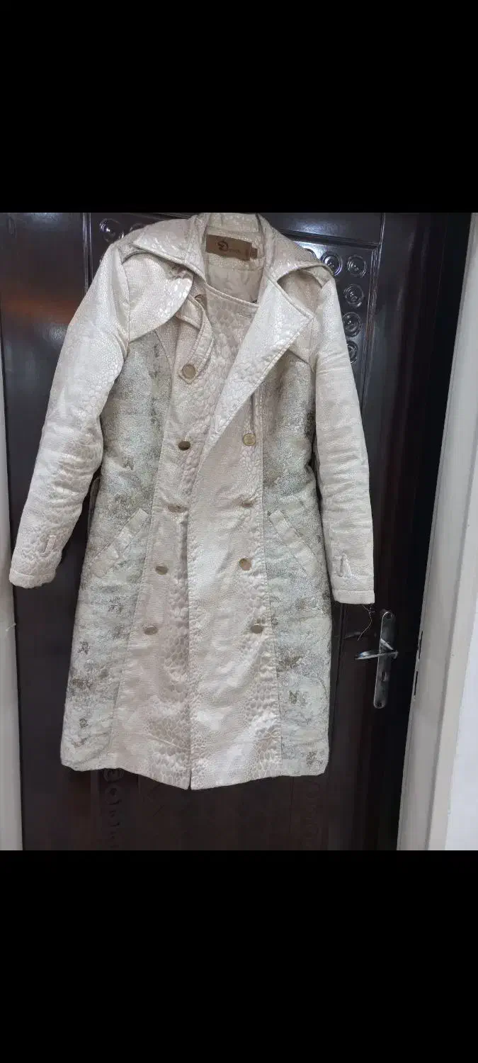 تعدادی پالتو مناسب فصل شیک و جنس خوب|لباس|بروجرد, |دیوار