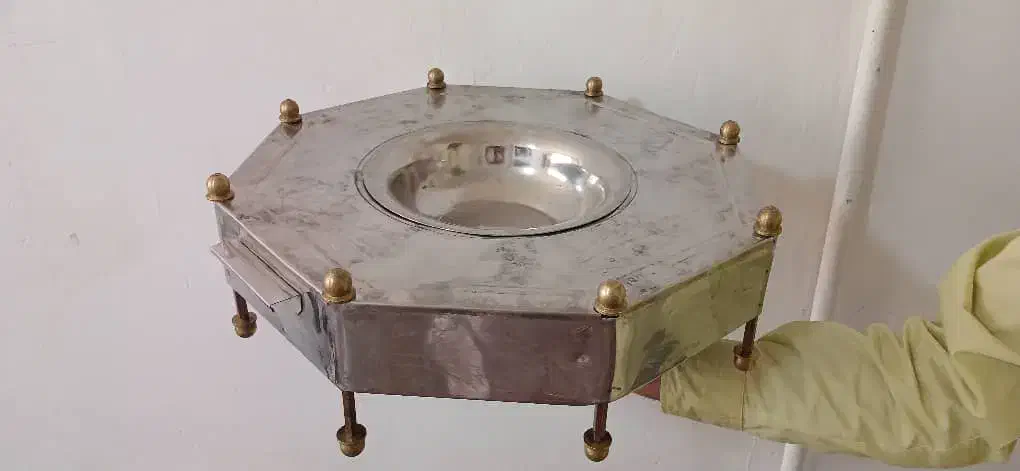 منقل استیل پایه برنجی|کلکسیون اشیاء عتیقه|خمین, |دیوار