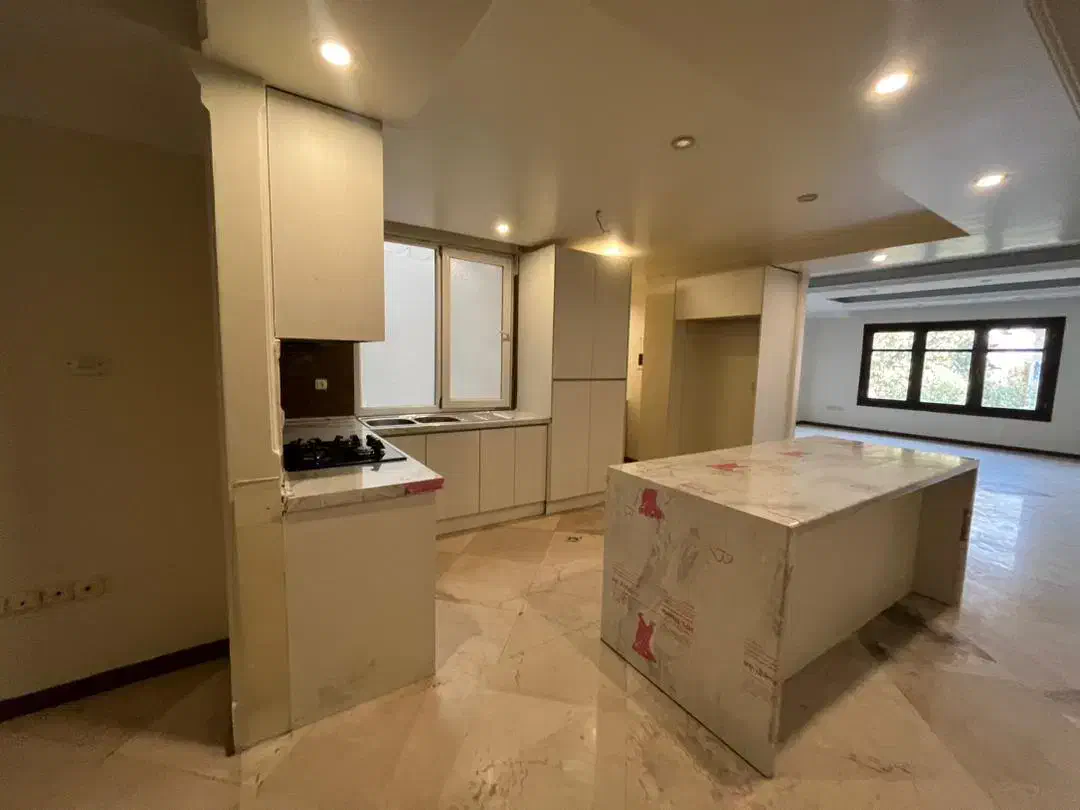 ۱۷۰متر ۳خواب/کیکاووس|اجارهٔ آپارتمان|تهران, درب دوم|دیوار