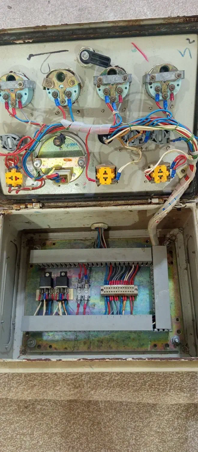 تابلو برق کاتر پیلر|ماشینآلات صنعتی|بندرلنگه, |دیوار