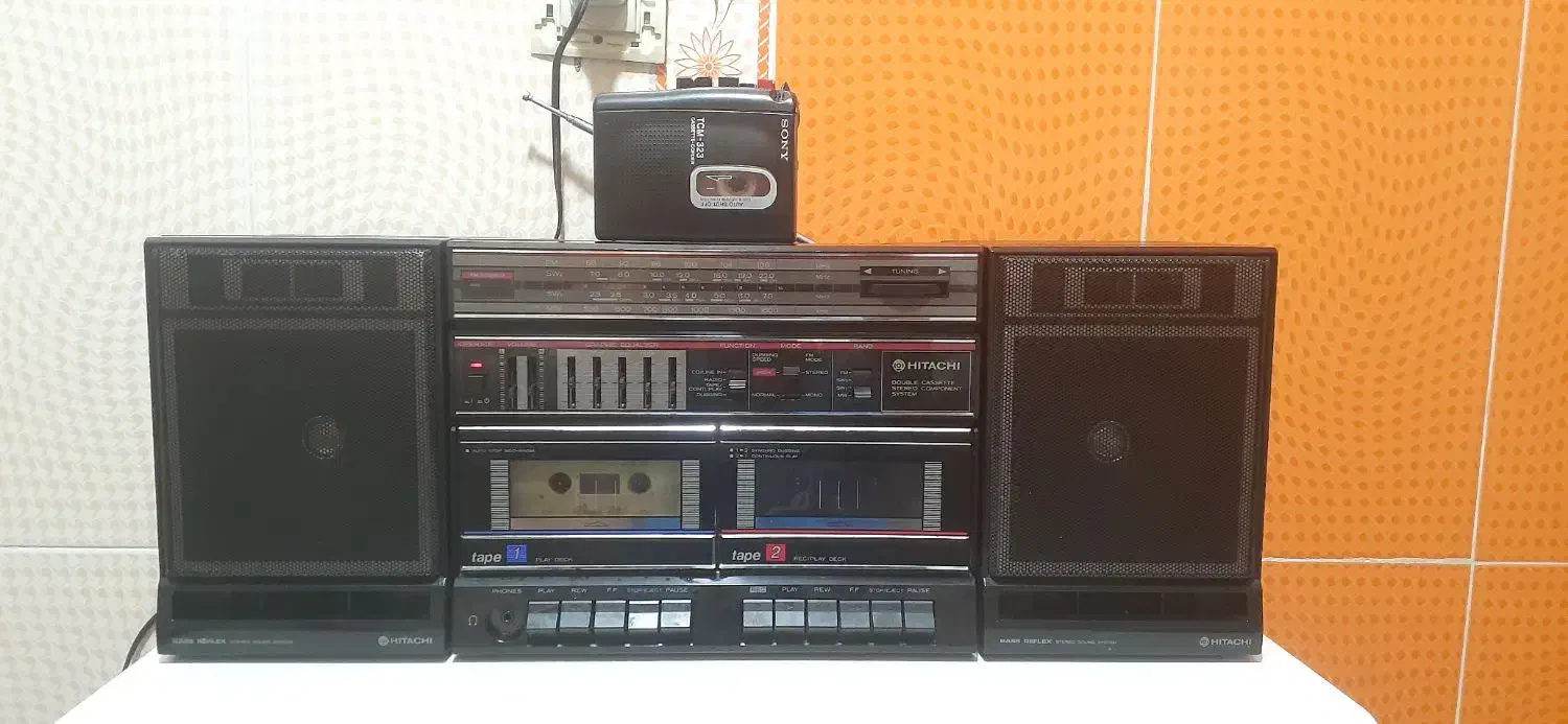 رادیو و ضبط استریو دو کاست هیتاچی و واکمن سونی|سیستم صوتی خانگی|بندرعباس, |دیوار