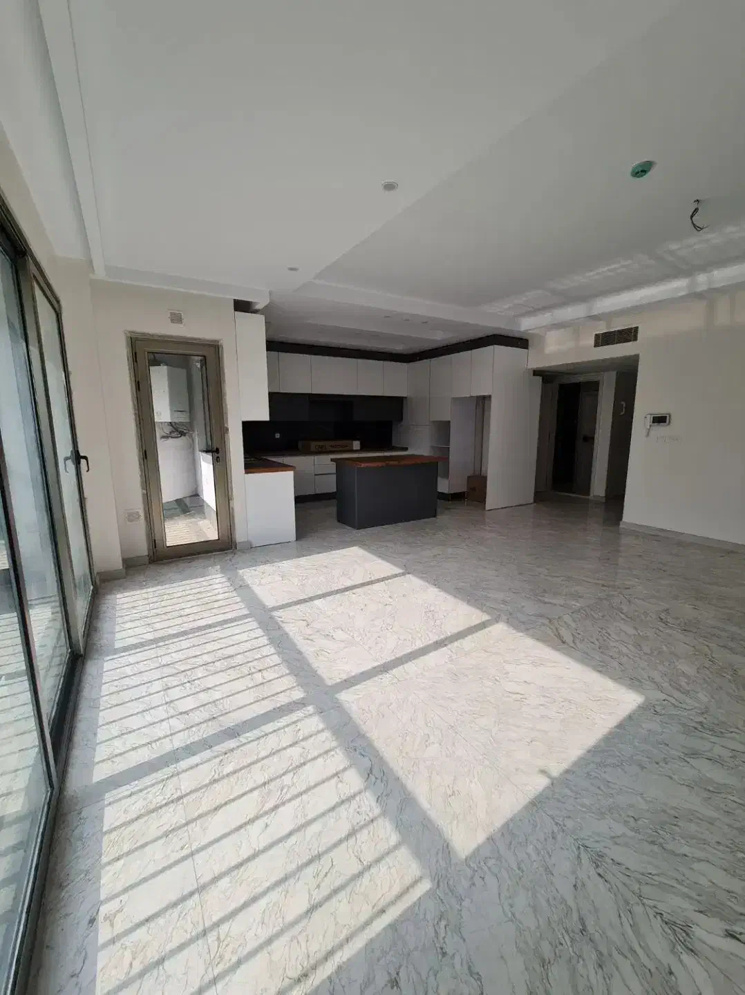 ۹۰ متر / شیک و خوش نقشه / فایل شخصی