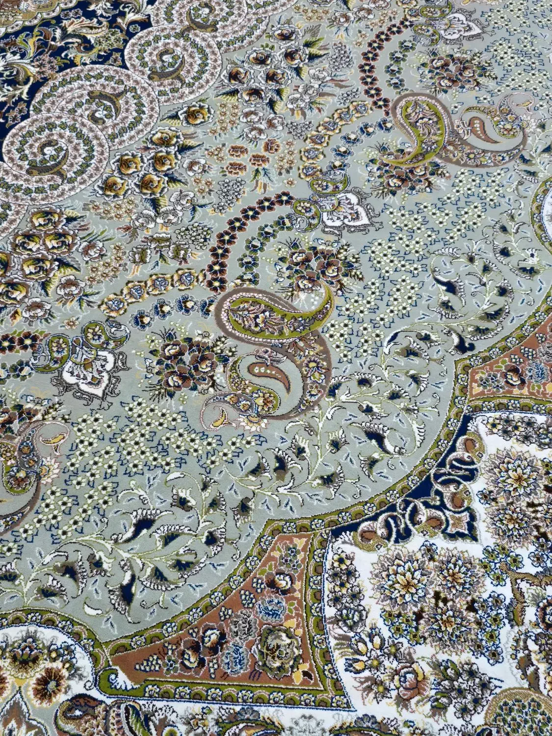 ۲تخته۱۲متری۷۰۰شانه۲۵۵۰تراکم زمینه نقره‌ای|فرش|مهاباد (آذربایجان غربی), |دیوار