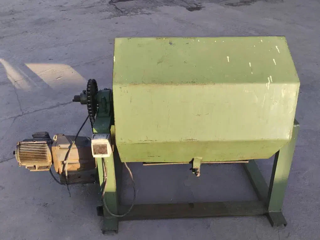 میکسر|ماشین‌آلات صنعتی|قم, کوه سفید|دیوار