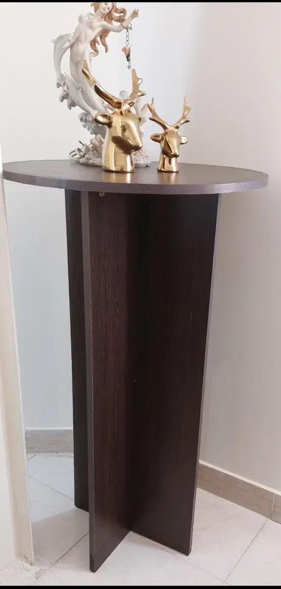 دو عدد میز چوبی بسیار تمیز|میز تلفن|محمدشهر, محمدشهر|دیوار