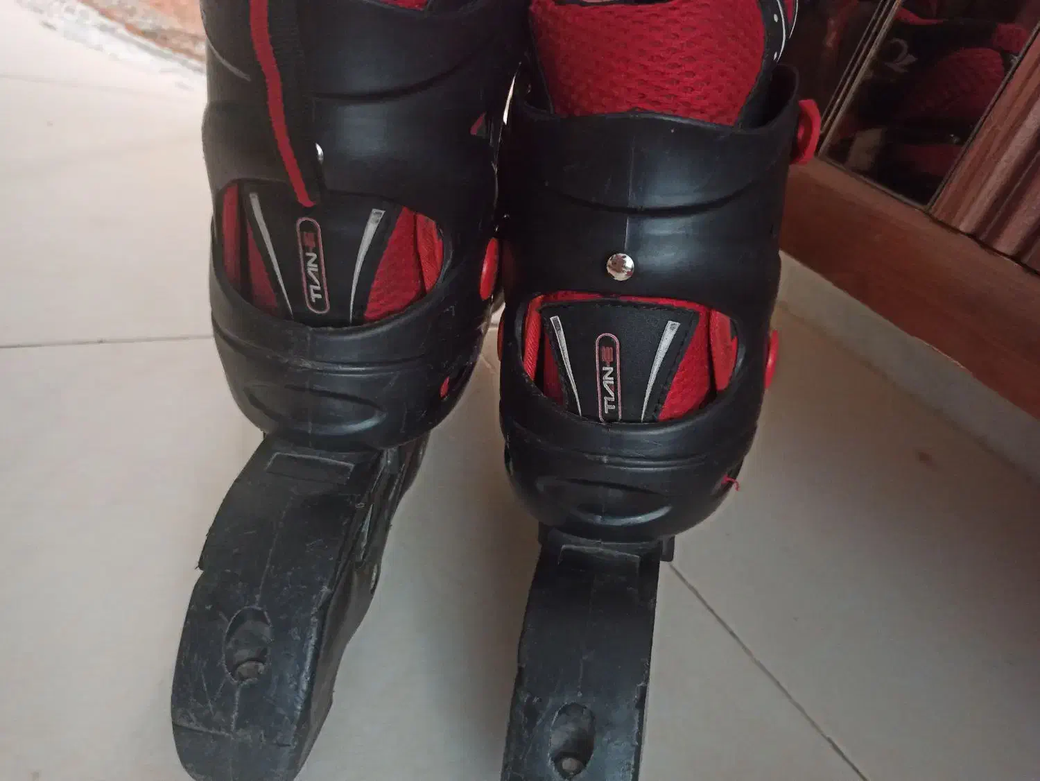 اسکیت حرفه ای باقیمت بسیار مناسب|دوچرخه، اسکیت، اسکوتر|قزوین, |دیوار