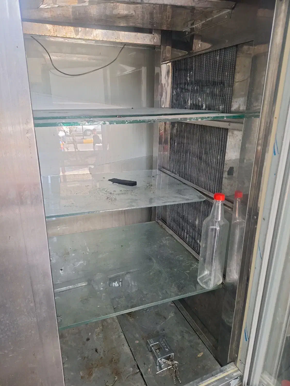 یخچال کاملا سالم هست فقط ی ترموسات می خواد|یخچال و فریزر|چهاردانگه (تهران), |دیوار