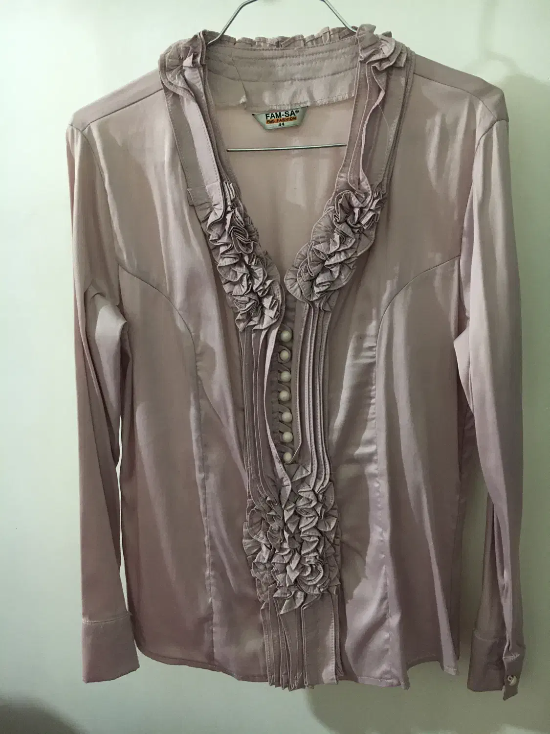 شومیز|لباس|آزادشهر, |دیوار