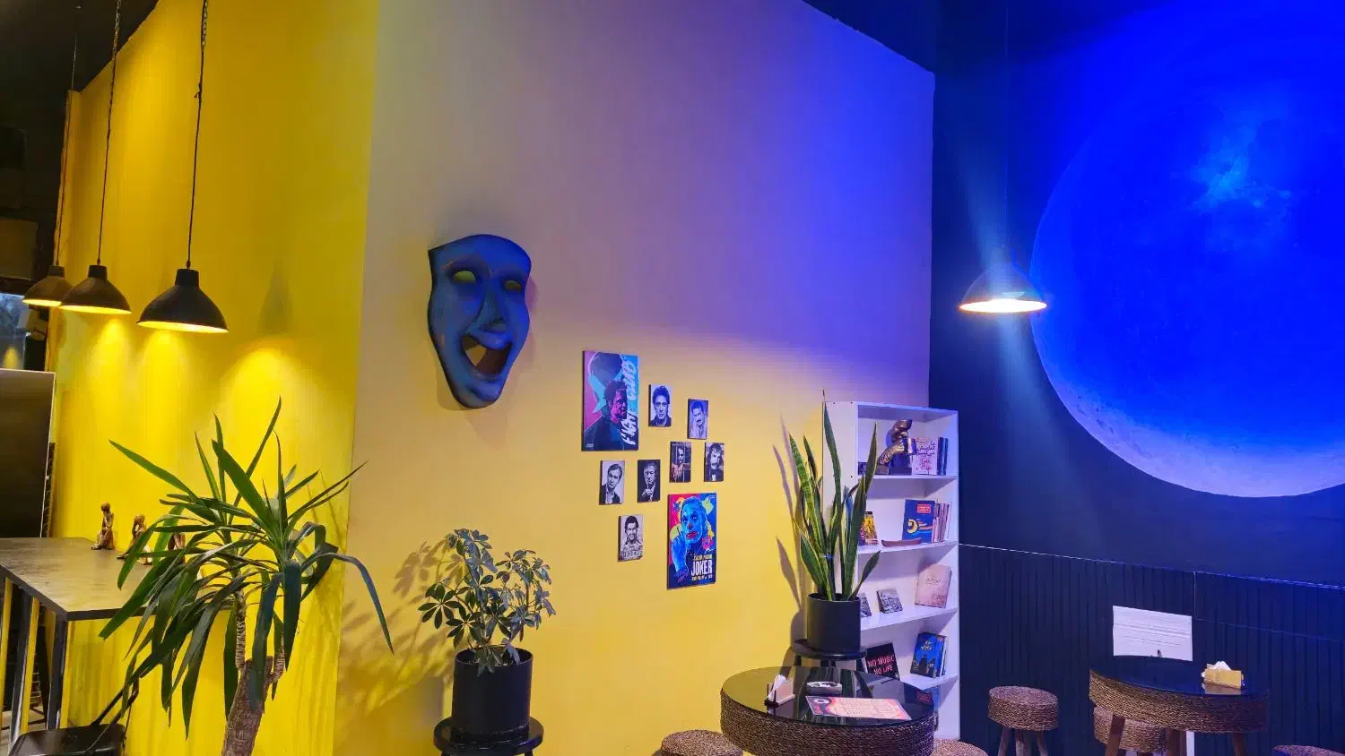 استخدام باریستا (نیمه وقت)ص/ع|استخدام خدمات فروشگاه و رستوران|هشتگرد, تهران دشت|دیوار