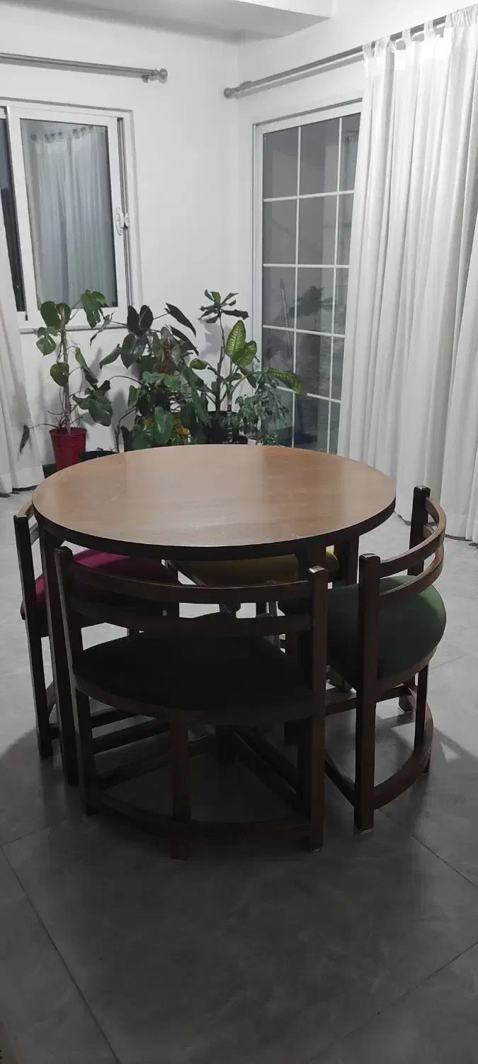 میز ناهارخوری ۴نفره|میز و صندلی غذاخوری|ساری, |دیوار