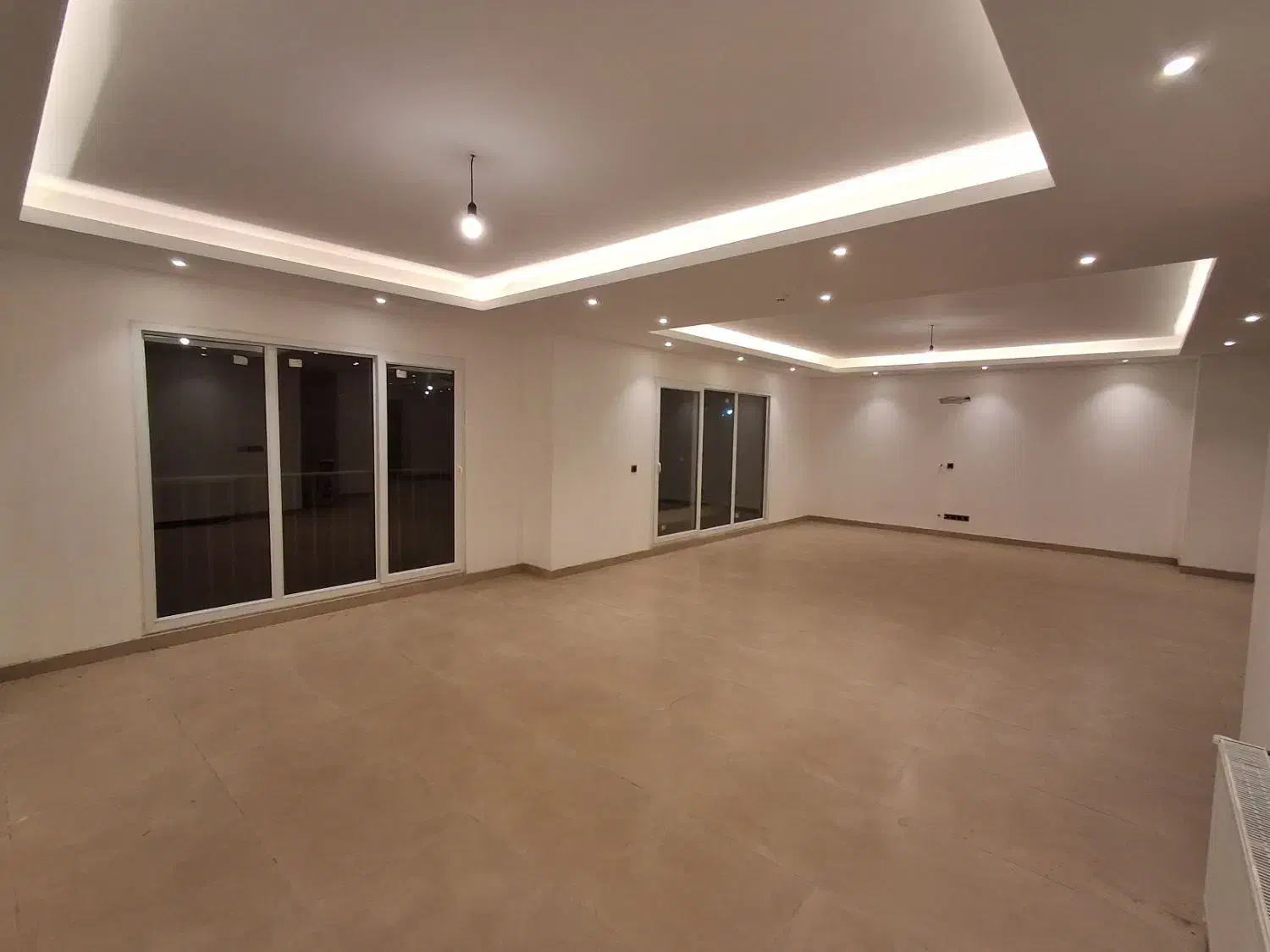 ۲۰۰متر تکواحد* سالن بزرگ پرده خور/نما مدرن*|فروش آپارتمان|نوشهر, |دیوار