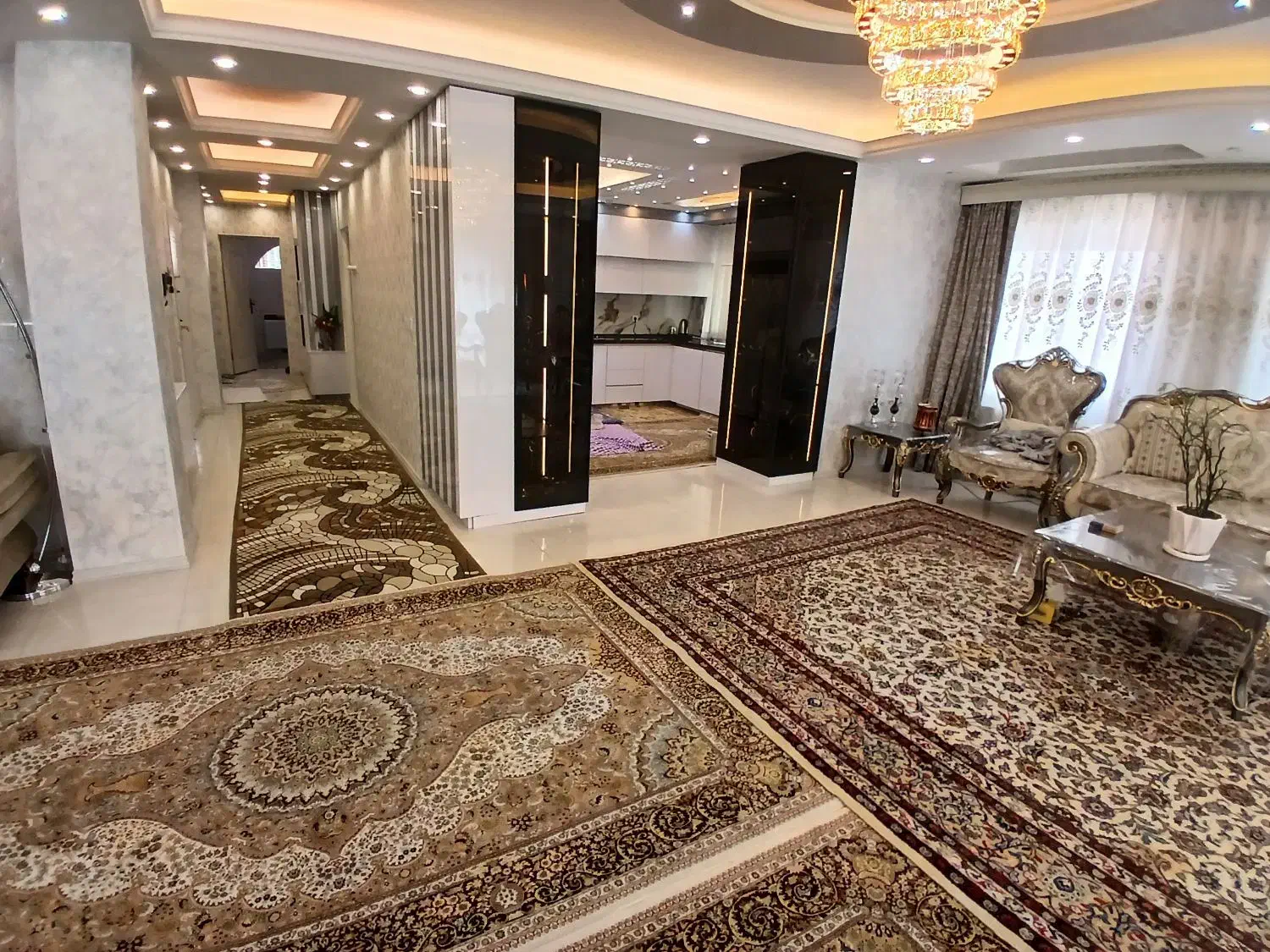 تمام رهن یک واحد آپارتمان ۲۲۰متری نو ساخت|اجارهٔ آپارتمان|مراغه, |دیوار