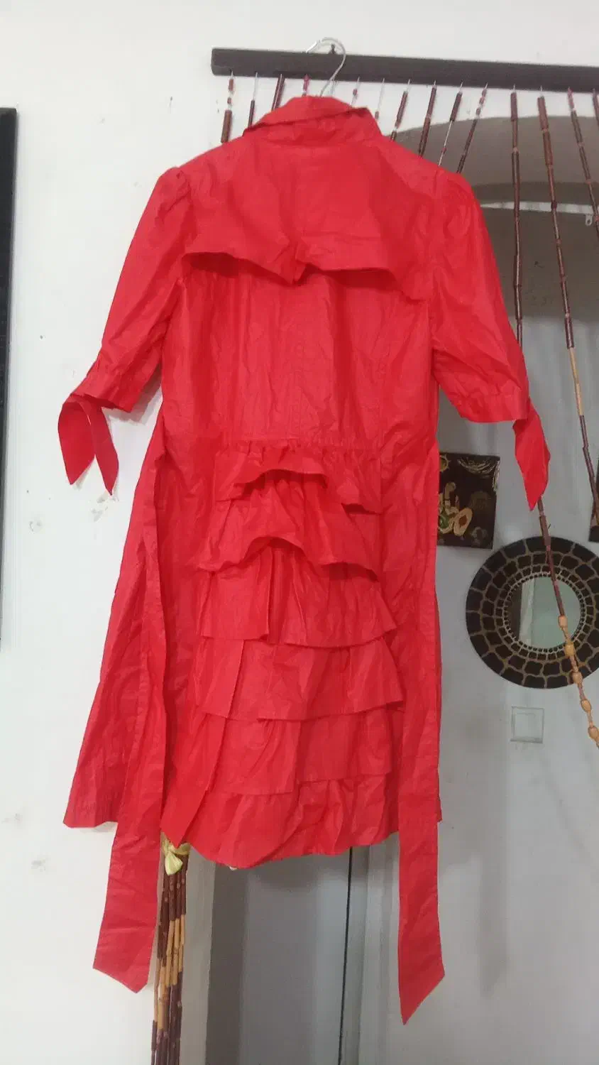 بارانی زنانه|لباس|رشت, کوی قدس|دیوار