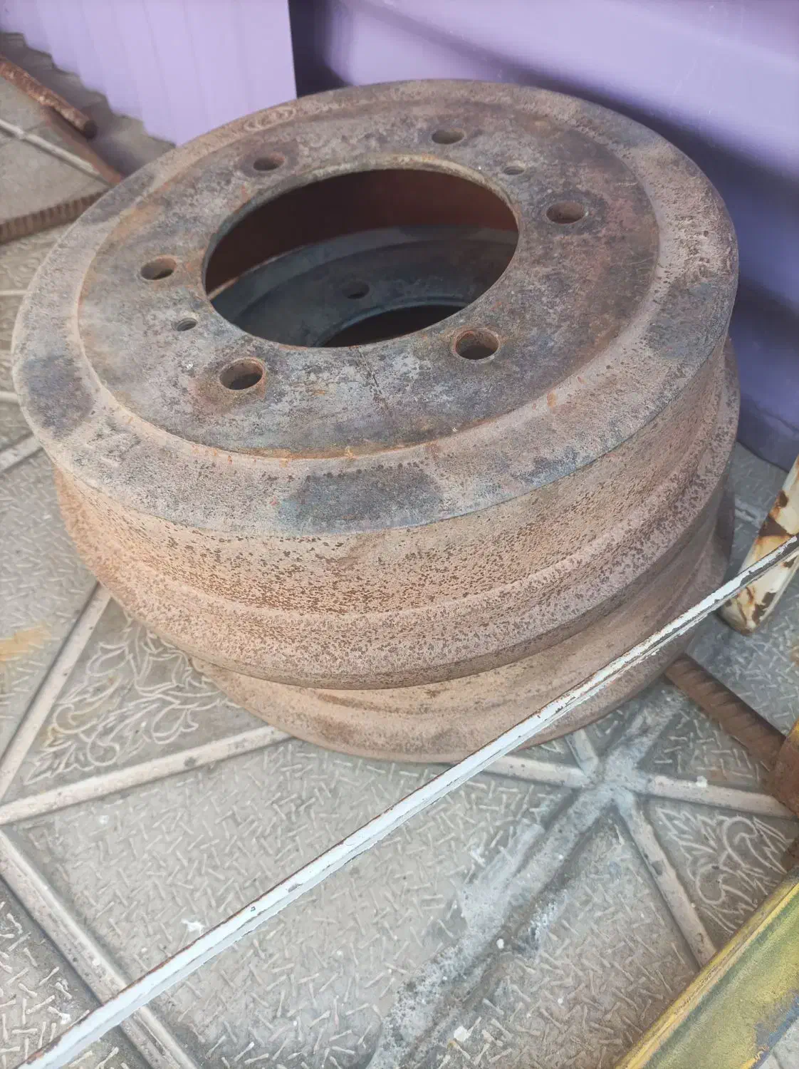 کاسه چرخ نیسان|قطعات یدکی و لوازم جانبی|تاکستان, |دیوار