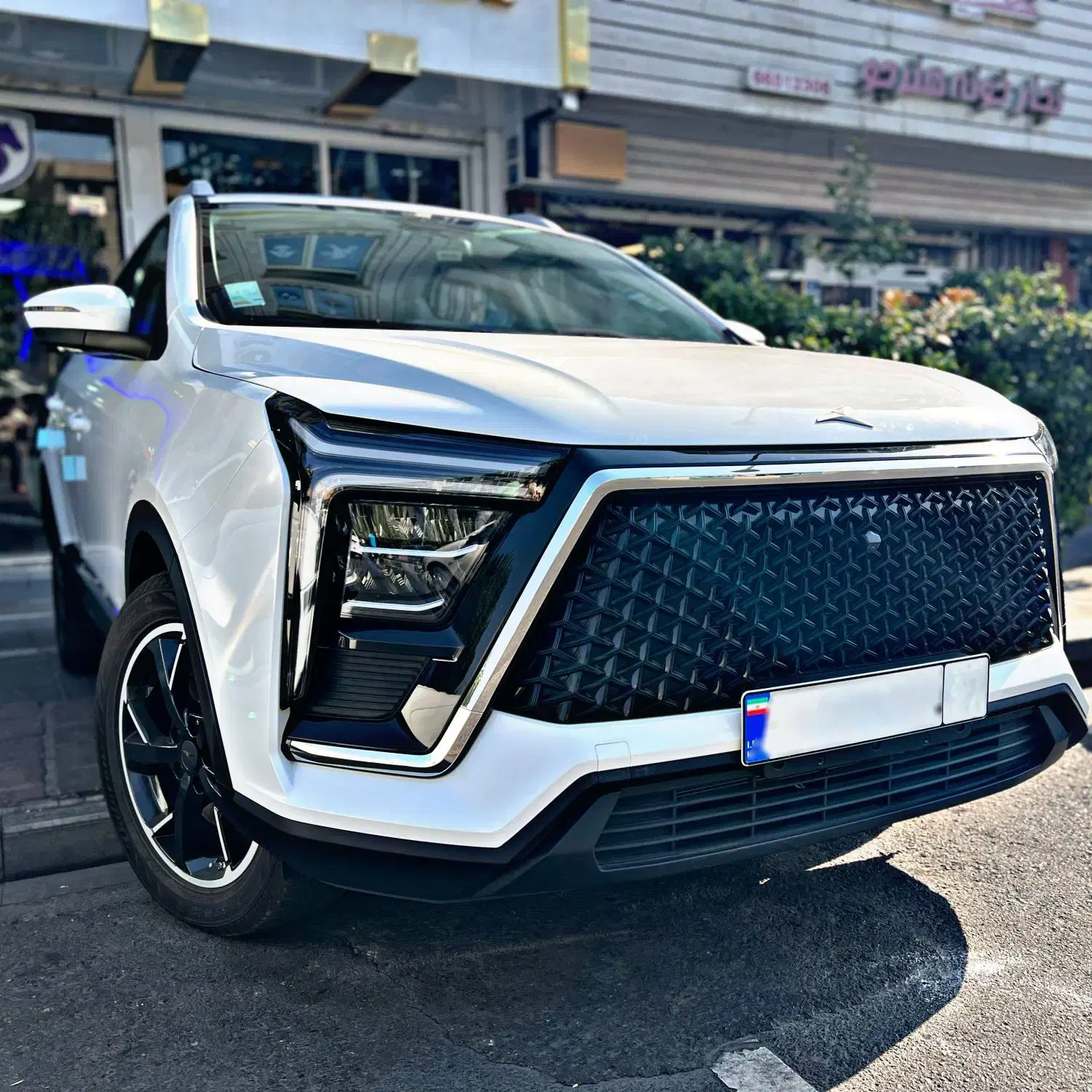 کی ام سی X5 ایکس پنج سفید \\ مدل 1404 صفر خشک|خودرو سواری و وانت|تهران, درختی|دیوار