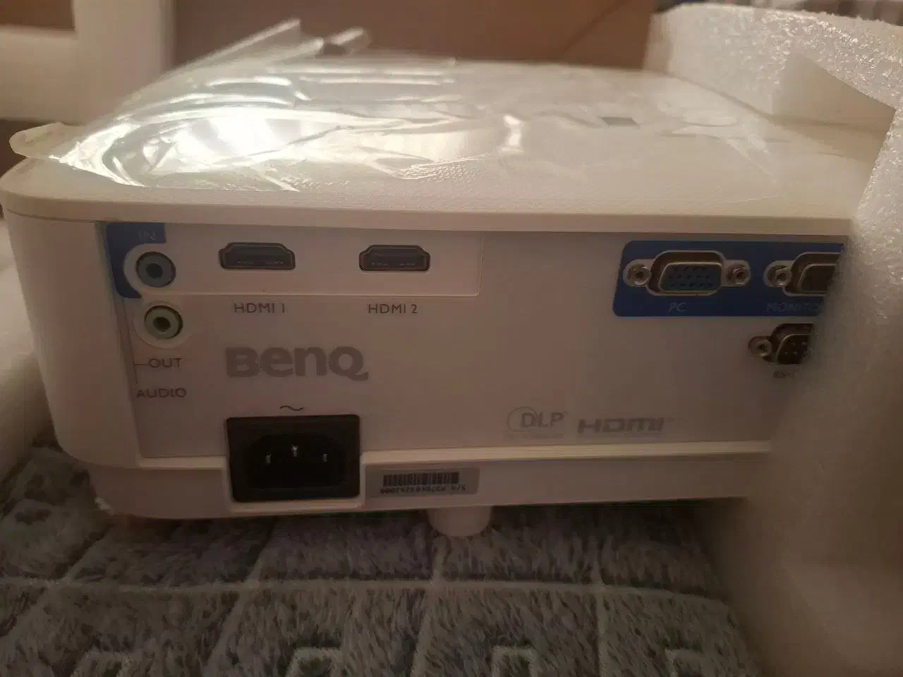 فروش ویدیو پروژکتور زیر قیمت بازار|تلویزیون و پروژکتور|تهران, سعادتآباد|دیوار