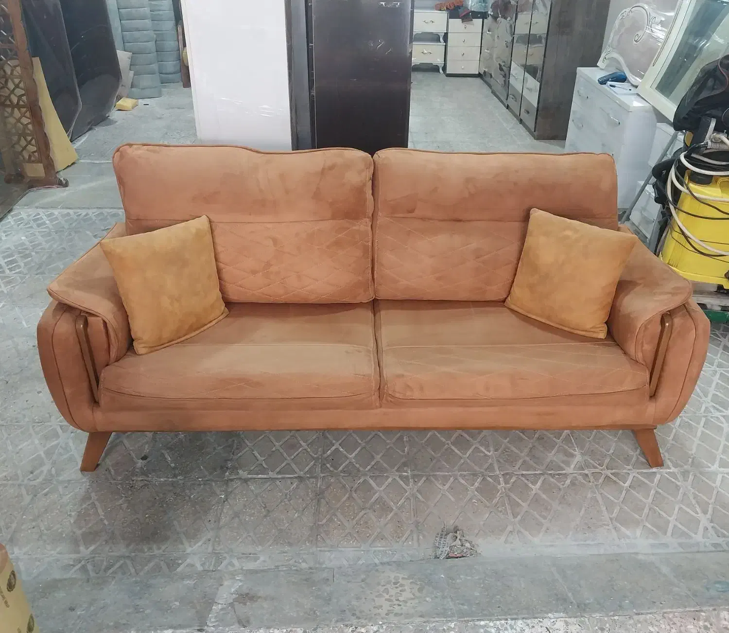 فروش وخریدمبل سالم یانیاز به تعمیر|مبلمان خانگی و میز عسلی|تهران, مشیریه|دیوار