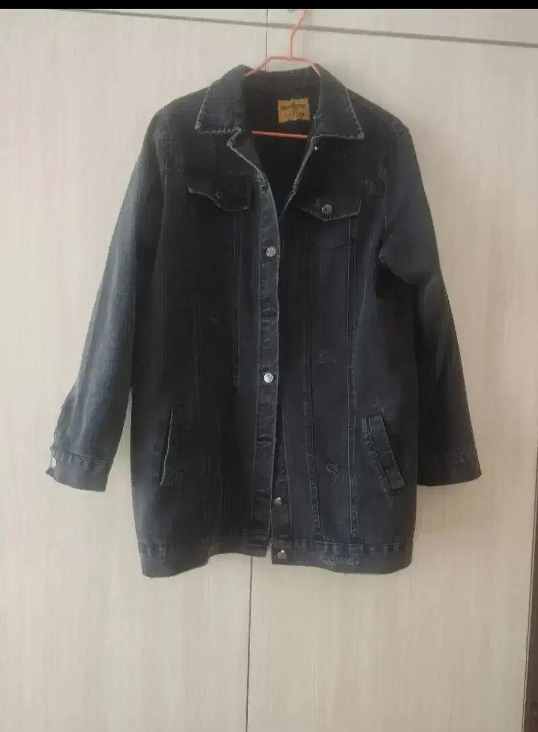 مانتولی|لباس|اصفهان, باب الدشت|دیوار