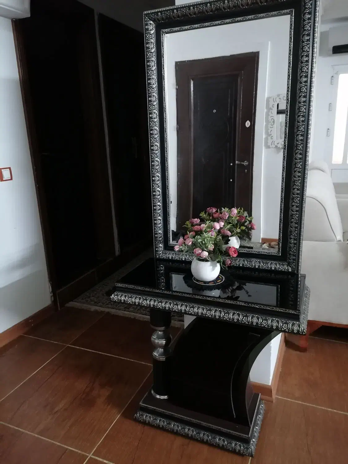 کنسول و آینه|بوفه، ویترین، کنسول|گنبد کاووس, |دیوار