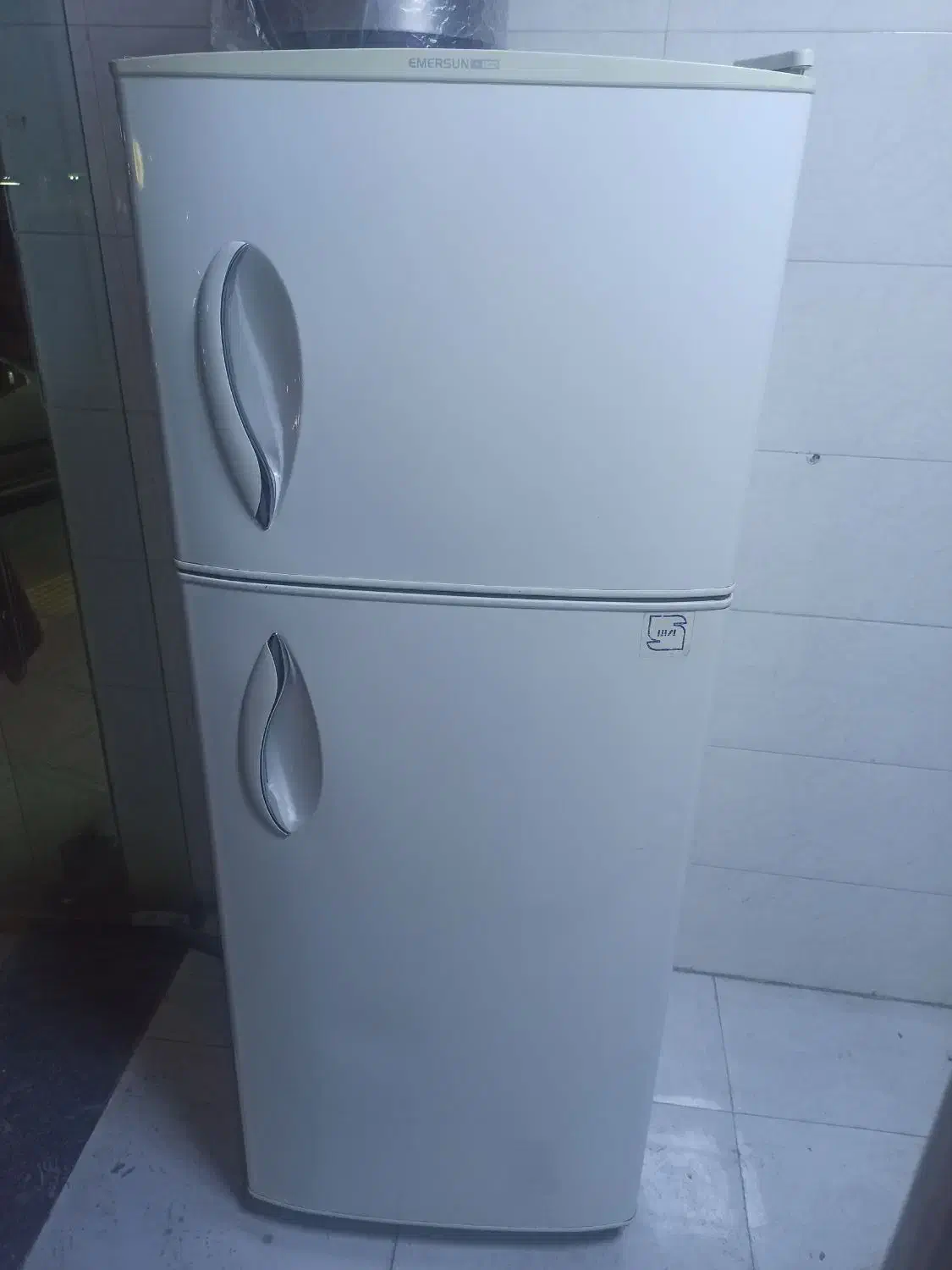 امرسال 18 فوت|یخچال و فریزر|سنندج, |دیوار