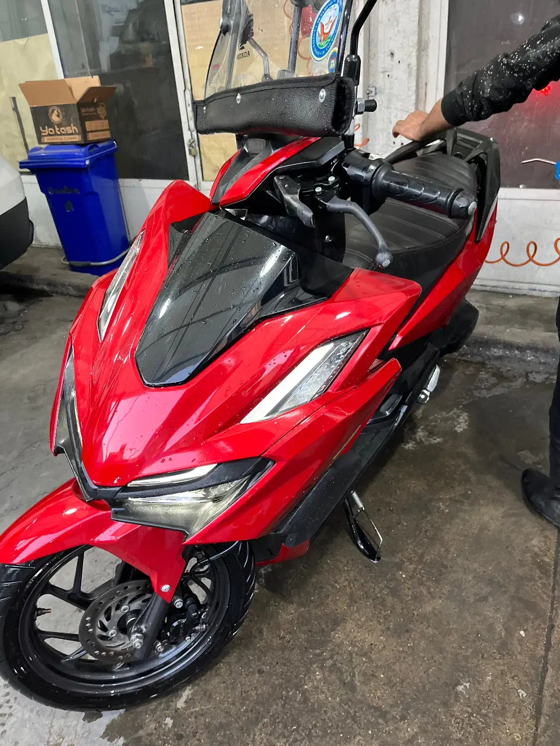 کلیک 160 مدل 1401|موتورسیکلت|تهران, مینای جنوبی|دیوار