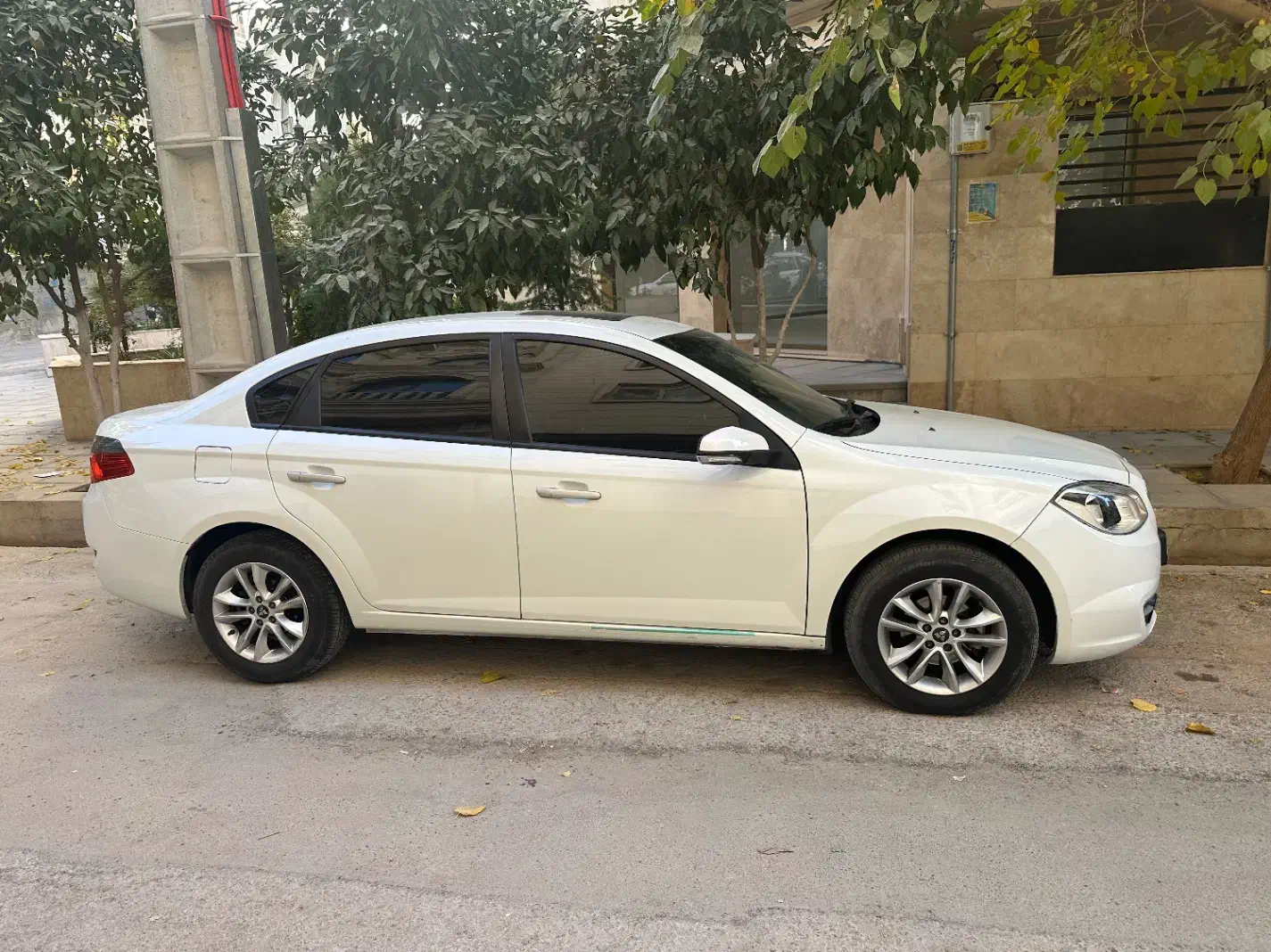 برلیانسh330اتومات|خودرو سواری و وانت|شیراز, معالیآباد|دیوار