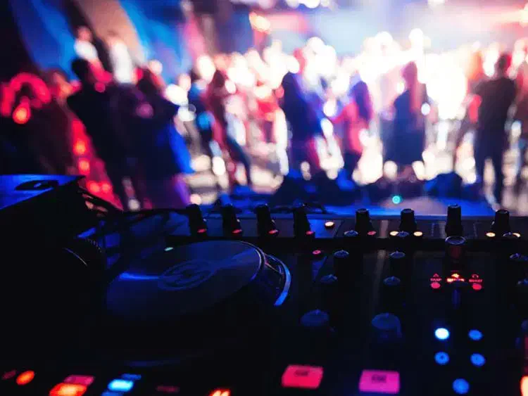 موزیک مراسمات دی جی دیجی dj|خدمات پذیرایی، مراسم|قزوین, |دیوار