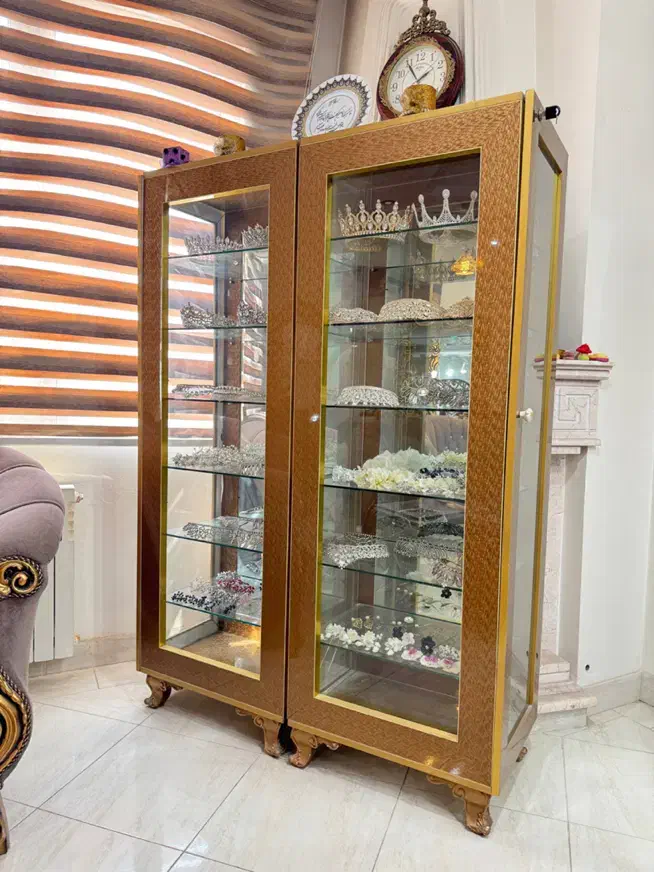 تجهیزات کامل آرایشگاه زنانه فروشی|آرایشگاه و سالن‌های زیبایی|گرمدره, |دیوار