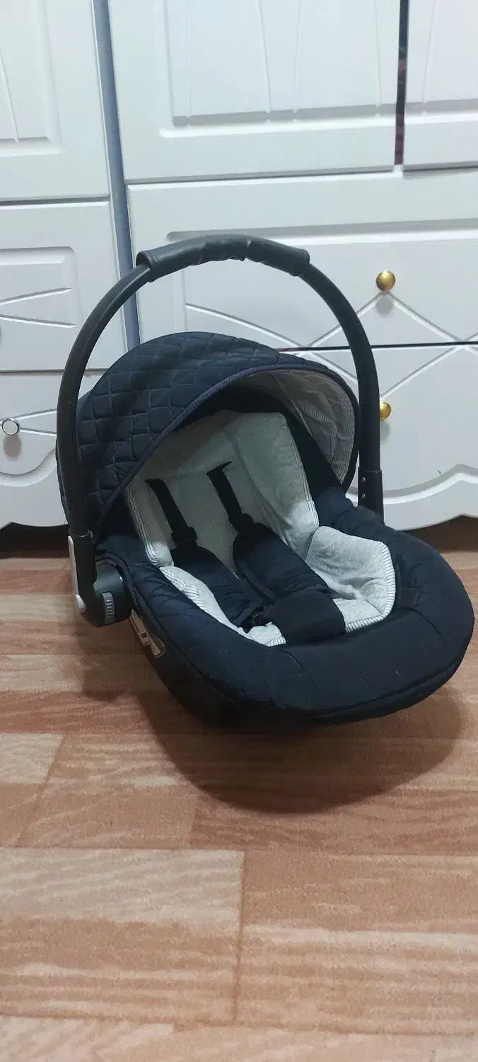 کریر نوزاد|کالسکه و لوازم جانبی|تبریز, |دیوار