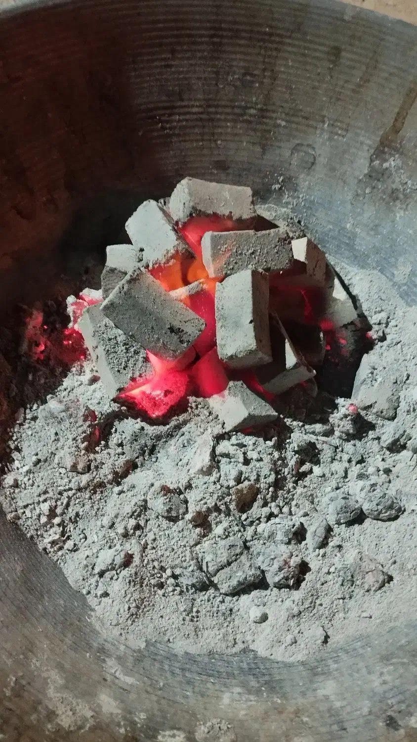 زغال پسته بادوام بالا کیلویی 58|عمدهفروشی|اصفهان, بهارستان|دیوار