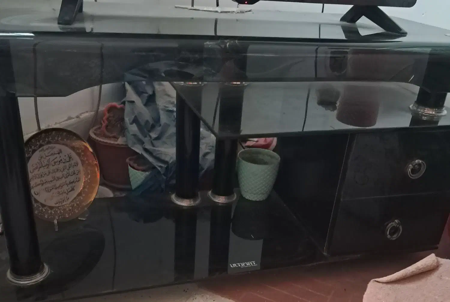 میزتلویزیون شیشه ای|میز تلویزیون|قم, شاه ابراهیم|دیوار