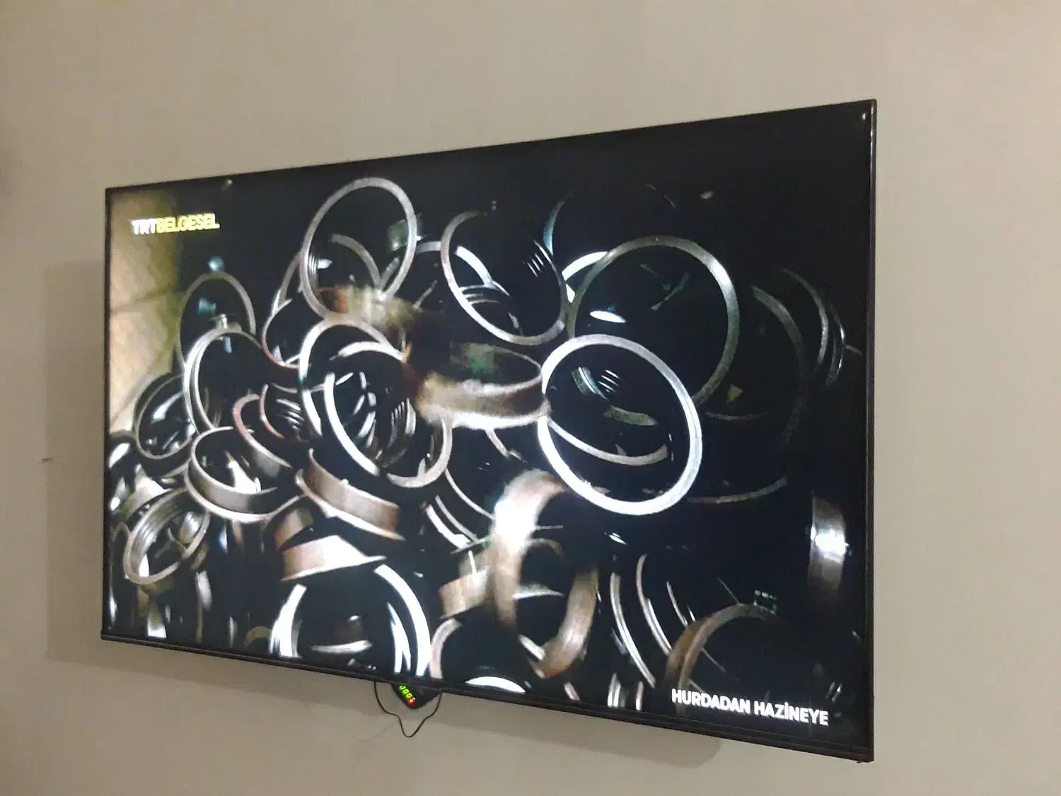 تلوزیون|تلویزیون و پروژکتور|پارسآباد, |دیوار