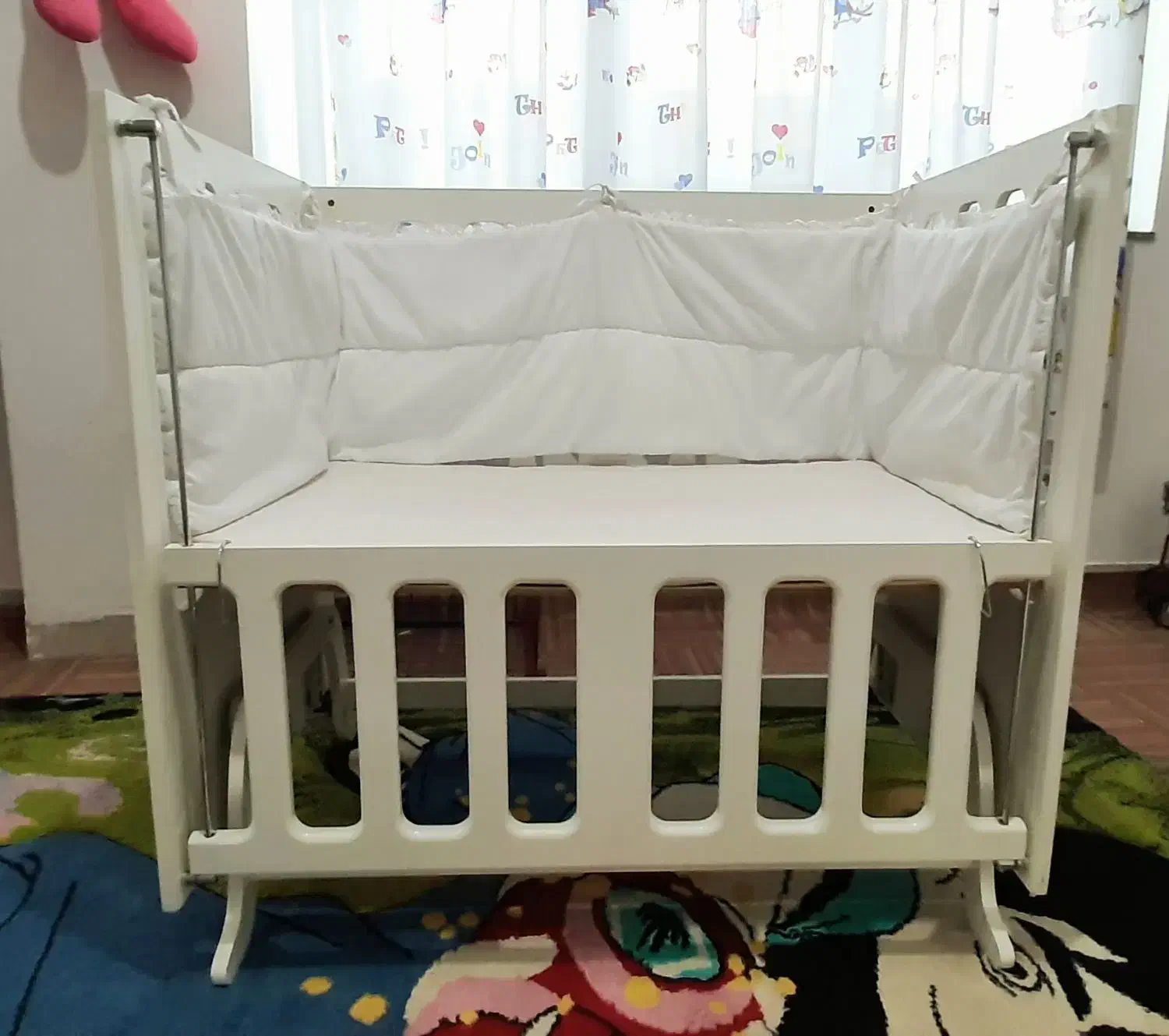 گهواره و تخت کنار مادر|تخت و سرویس خواب|قشم, |دیوار