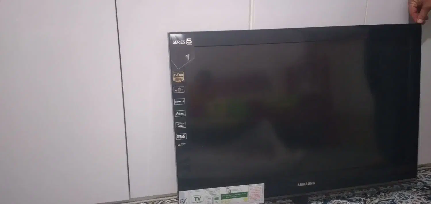 تلویزیون|تلویزیون و پروژکتور|ایلام, |دیوار