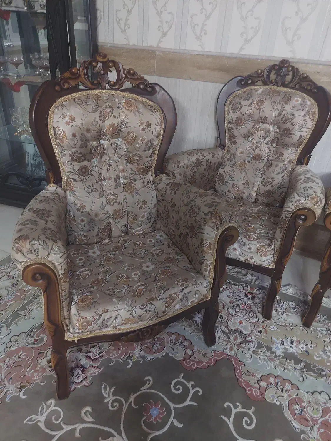 مبل ۷نفره سلطنتی در حد نو|مبلمان خانگی و میز عسلی|قم, انسجام|دیوار